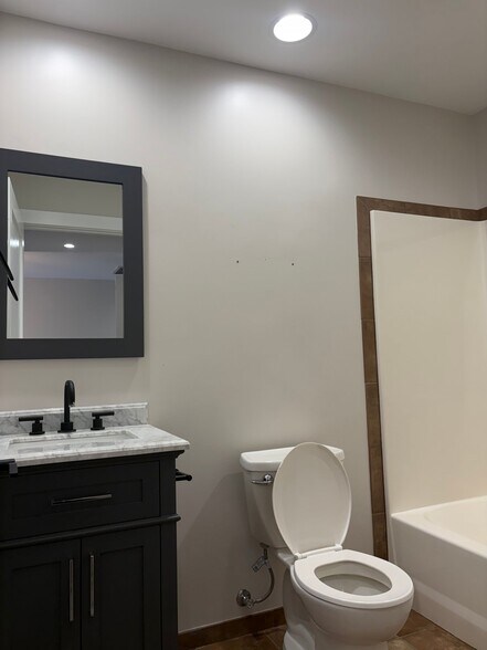 Building Photo - 132 WA-153