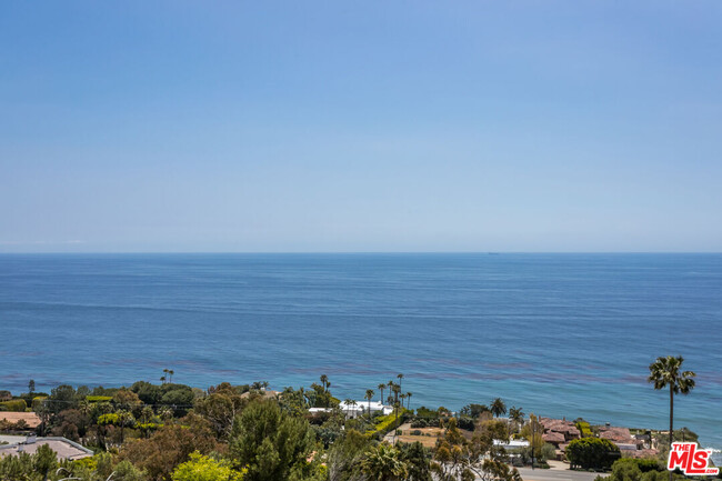 Building Photo - 32701 Vista De Los Ondas