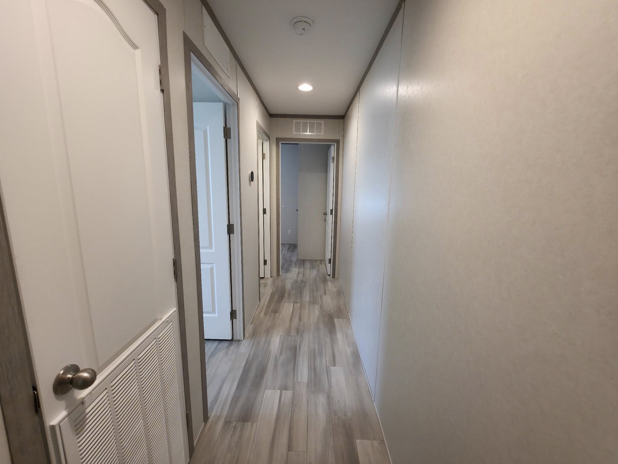 Building Photo - 1308 W Arlington Ave