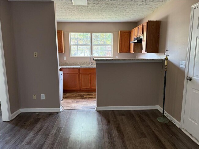 Building Photo - 145 Chandler Fields Dr