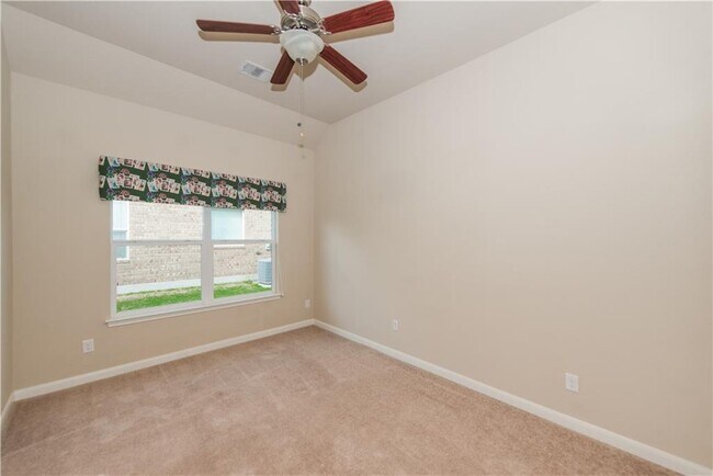 Building Photo - 117 Colthorpe Ln