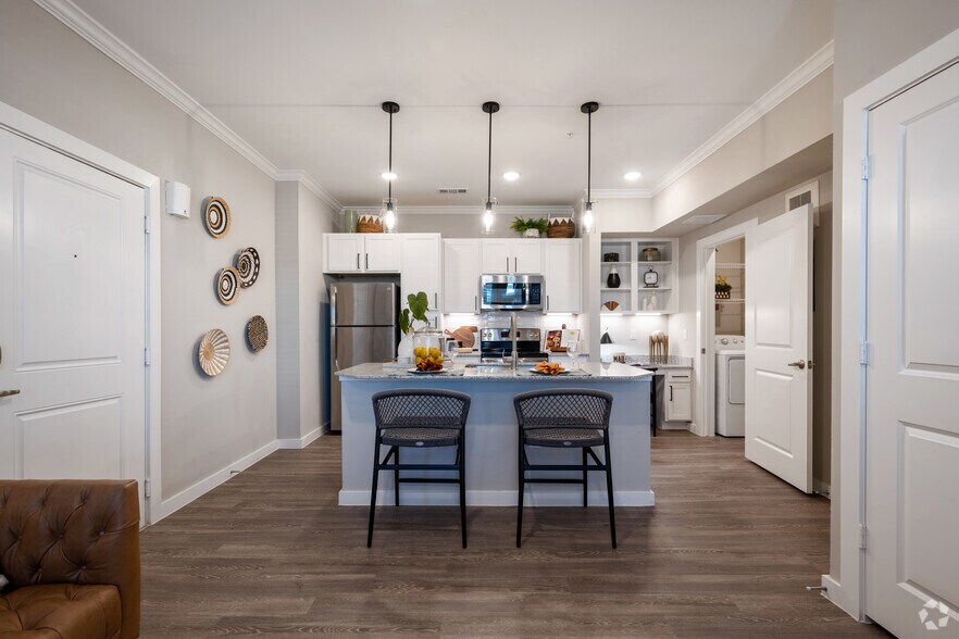 Ariza Easton Park 8001 E William Cannon Dr Austin TX 78744