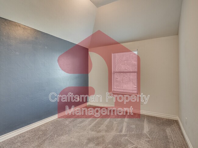 Building Photo - 3413 Huron Cir