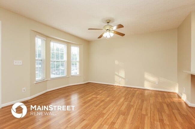 Building Photo - 2544 Old Matthews Rd