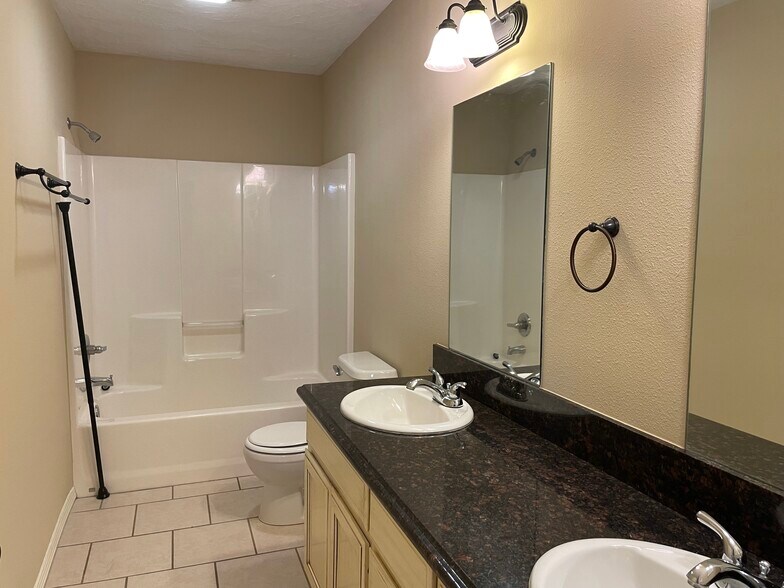 master bathroom - 510 Kim St