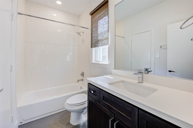 Building Photo - 1743 Eado Point Ln