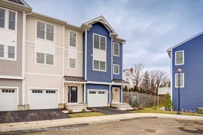 Building Photo - 8 Raritan Ave