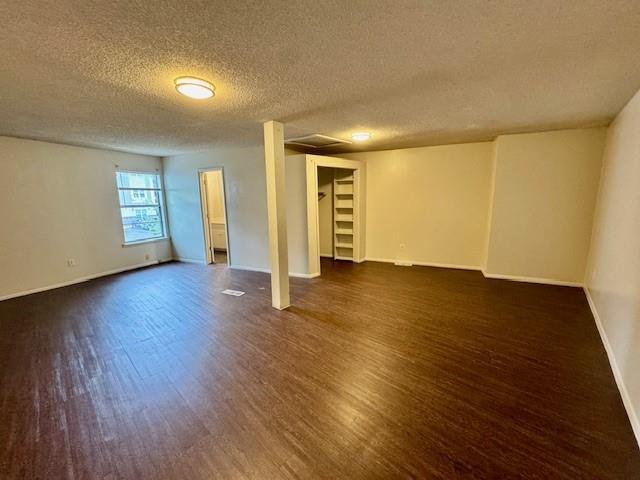Building Photo - 920 N Leverett Ave