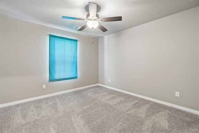 Building Photo - 9225 NW 92nd St