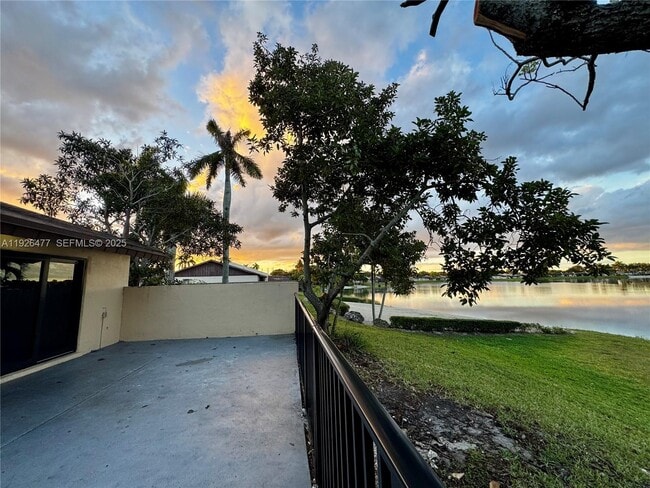 Building Photo - 12365 SW 119th Terrace