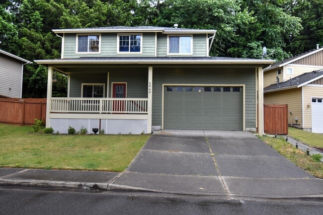 Building Photo - 6840 4th Ln SE