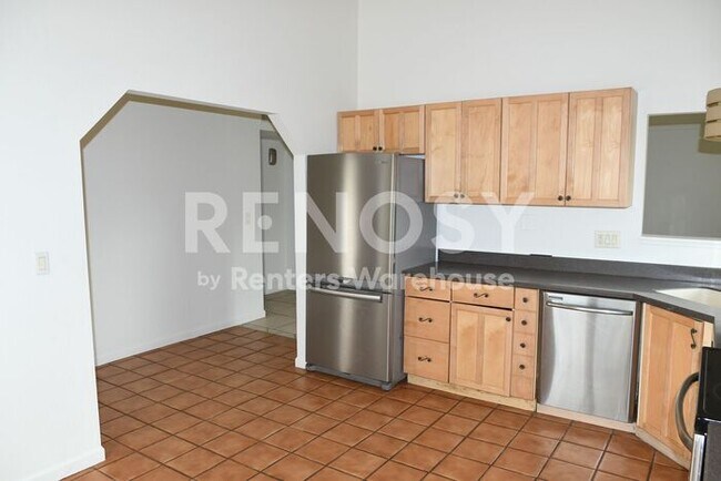 Building Photo - Updated 3 Br 2 Ba 2 Cg Home Near Gilbert Rd and Guadalupe Rd in Gilbert