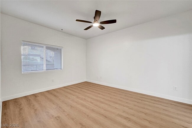 Building Photo - 2291 W Horizon Ridge Pkwy