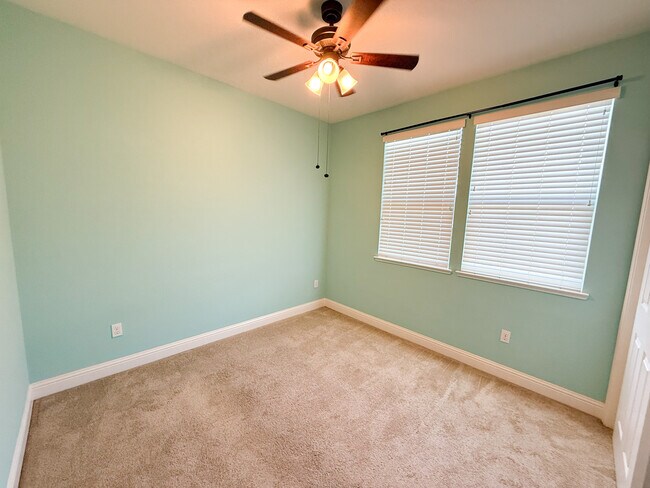Building Photo - 1506 McCandless Dr