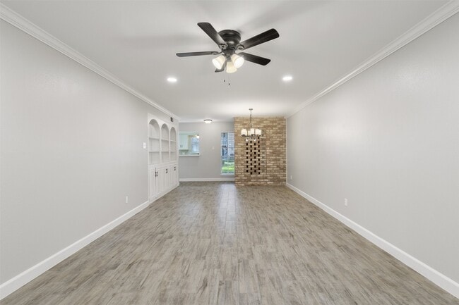Building Photo - 13010 Trail Hollow Dr