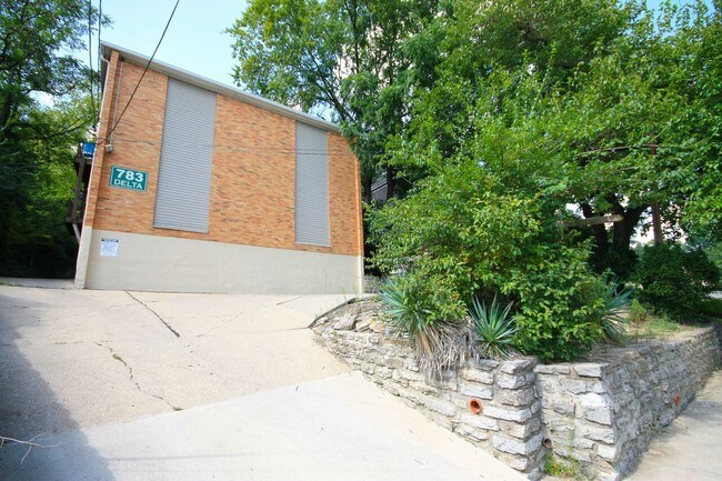 Building Photo - 783 Delta Ave