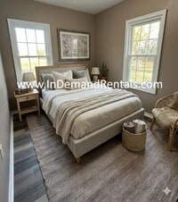 Building Photo - 325 Malaga Park Dr