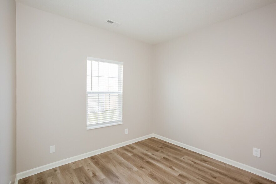 Building Photo - 2232 Schoolmarm Dr