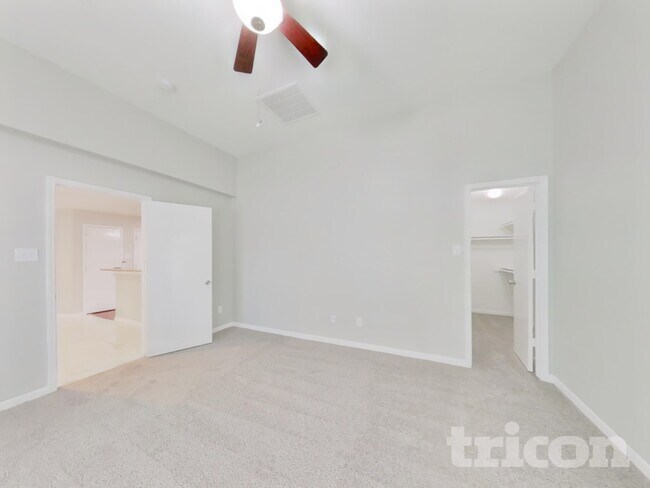 Building Photo - 6726 Misty Dale Dr