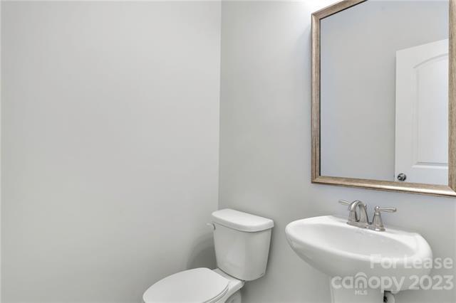 Building Photo - 10105 Hemingway Pl
