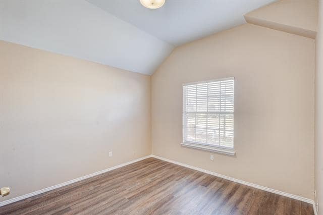 Building Photo - 3844 Harrison Dr