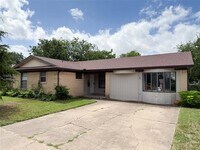 Building Photo - 509 Cambridge Dr