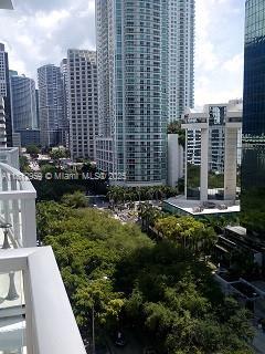 Building Photo - 1060 Brickell Ave