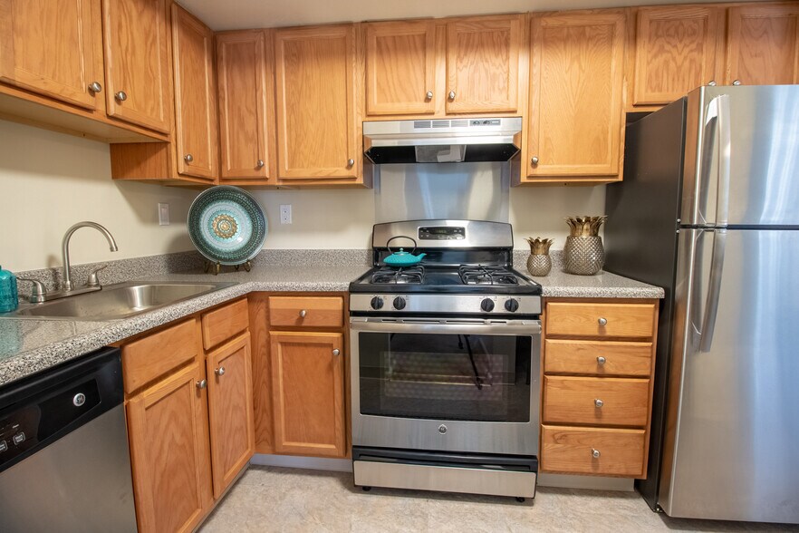Mill Village 301 N Wade Blvd Millville NJ 08332 Apartment Finder
