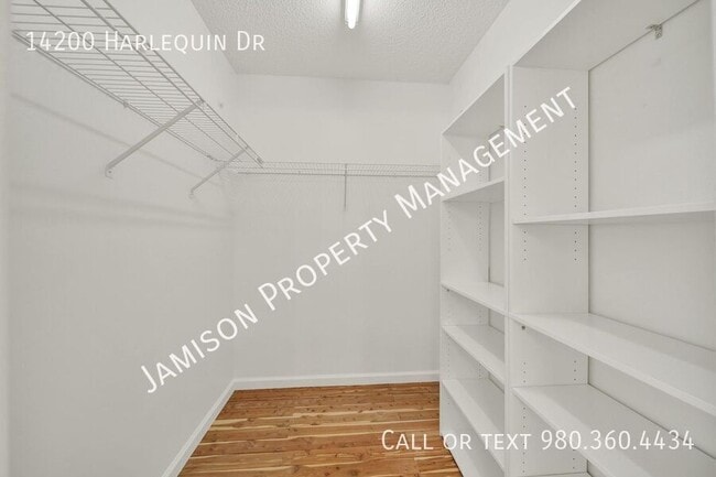 Building Photo - 14200 Harlequin Dr