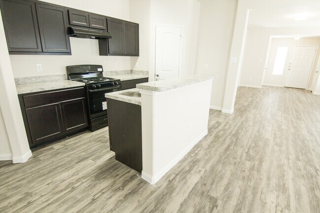 Building Photo - 832 Canton Grass Ln