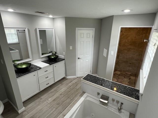 Building Photo - 1706 Oakwell Ln