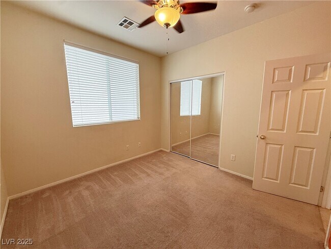 Building Photo - 5057 Shadow Valley St