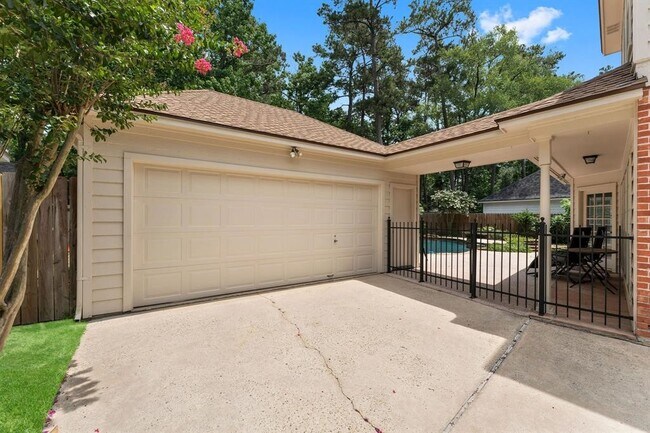 Building Photo - 29 Berry Blossom Dr