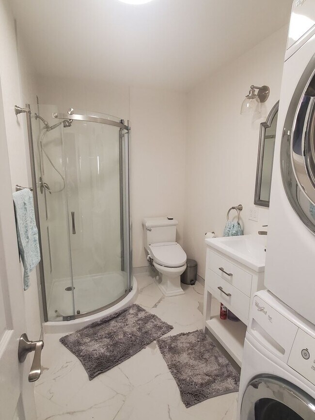 Building Photo - Beautifully Renovated Home with Updated Kitchen and bath, paint, and flooring! FREE SOLAR TOO!!!!