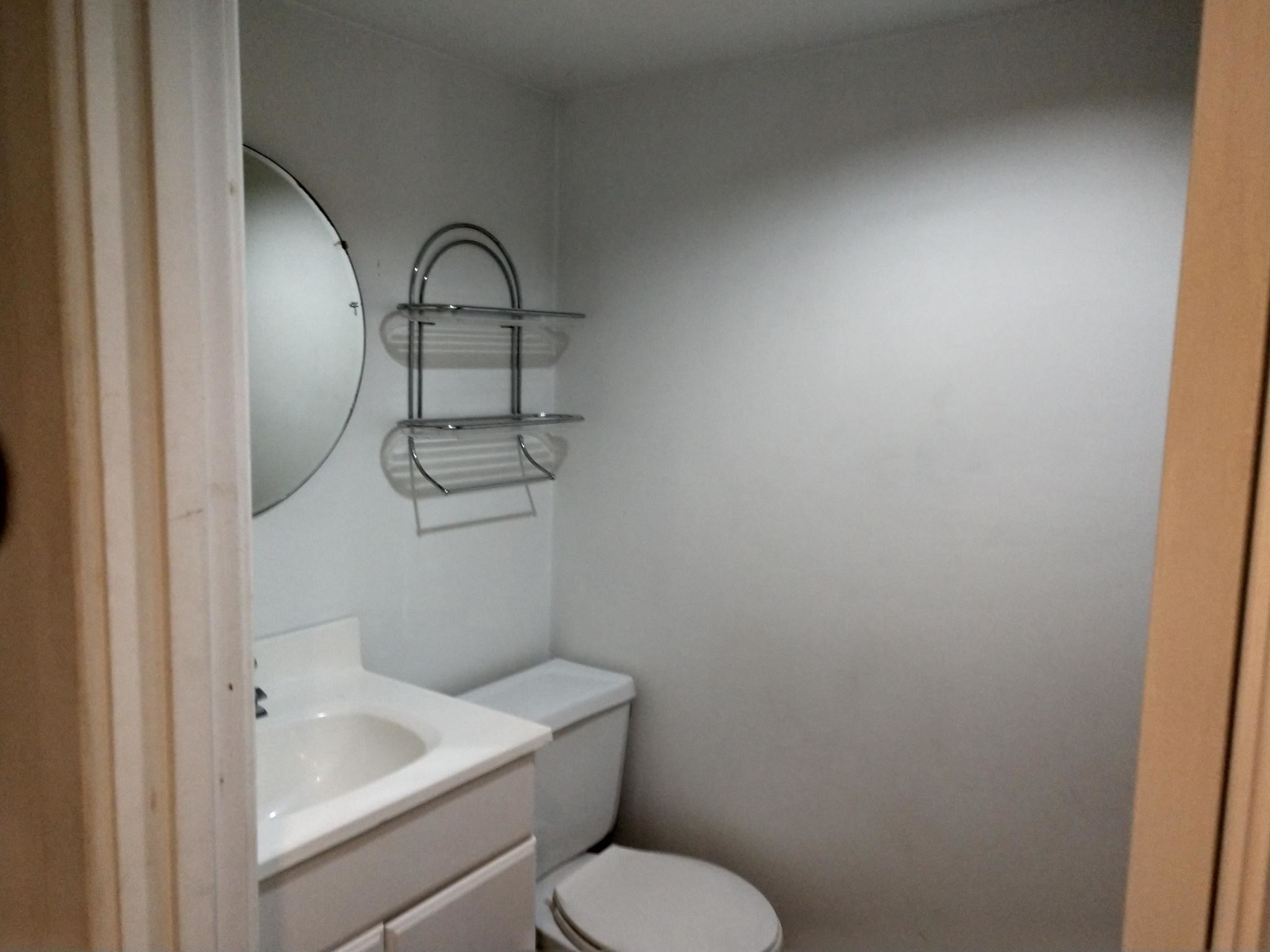 Building Photo - 3538 Linwood Ave