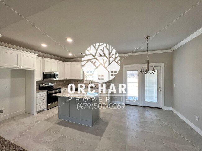 Building Photo - Single-Family Home- Desirable Cedarwood Plan