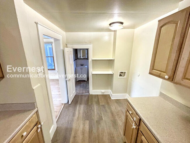 Building Photo - 3221 W 26th Ave