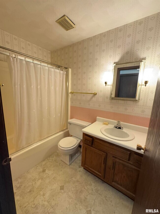 Building Photo - 1299 48th Ave