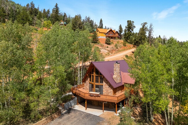 Building Photo - 656 Aspen Dr