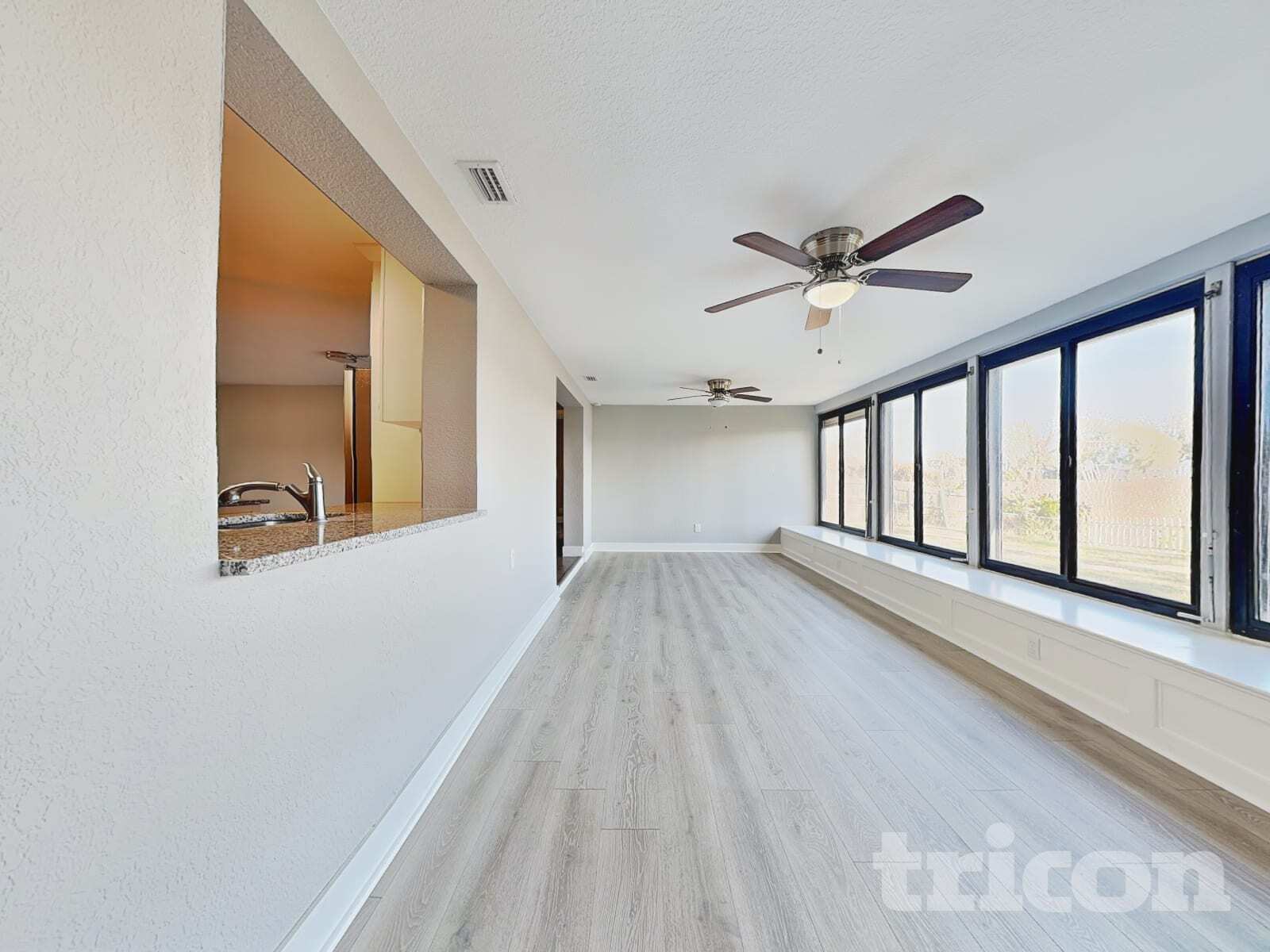 Building Photo - 3856 Lake Joyce Dr