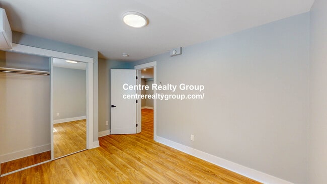 Building Photo - 132 Sherman St