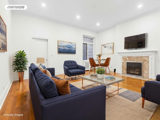 Building Photo - 59 E 75th St