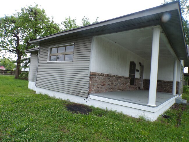 Building Photo - 3501 Avenue D