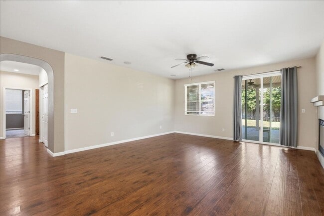 Building Photo - 4143 Cahakia Pl