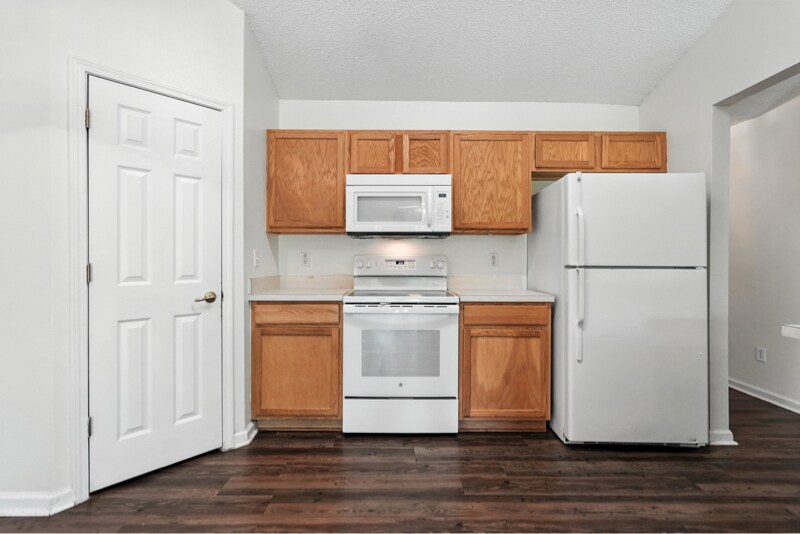 Building Photo - 70 Red Mill Dr