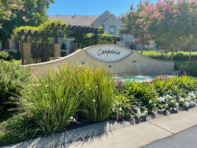 Building Photo - 507 Dante Cir