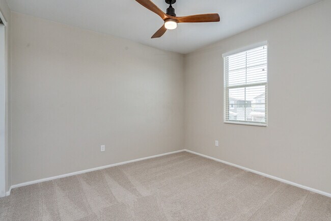 Building Photo - Amazing 4BR 2.5BA Home w/ 3-Car Tandem Garage • Pool Access • Yard w/ Fire Pit in Saguaro Trails