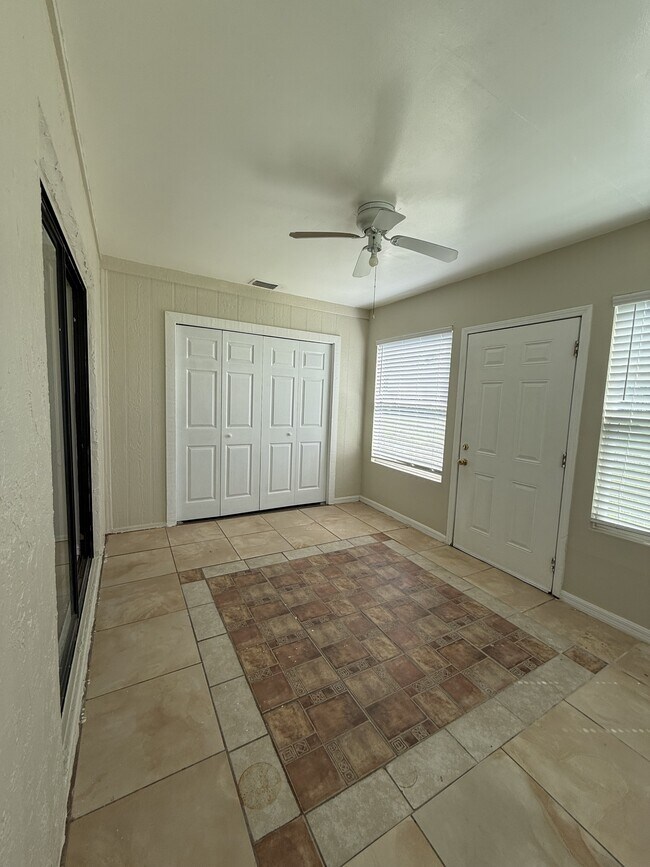 Building Photo - 752 Lucaya Dr