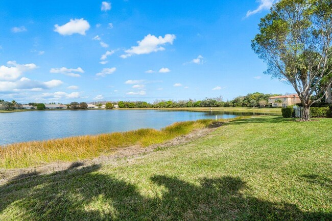 Building Photo - 8429 Cocoplum Sound Ln