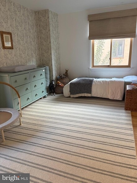 Building Photo - 769 N Ringgold St